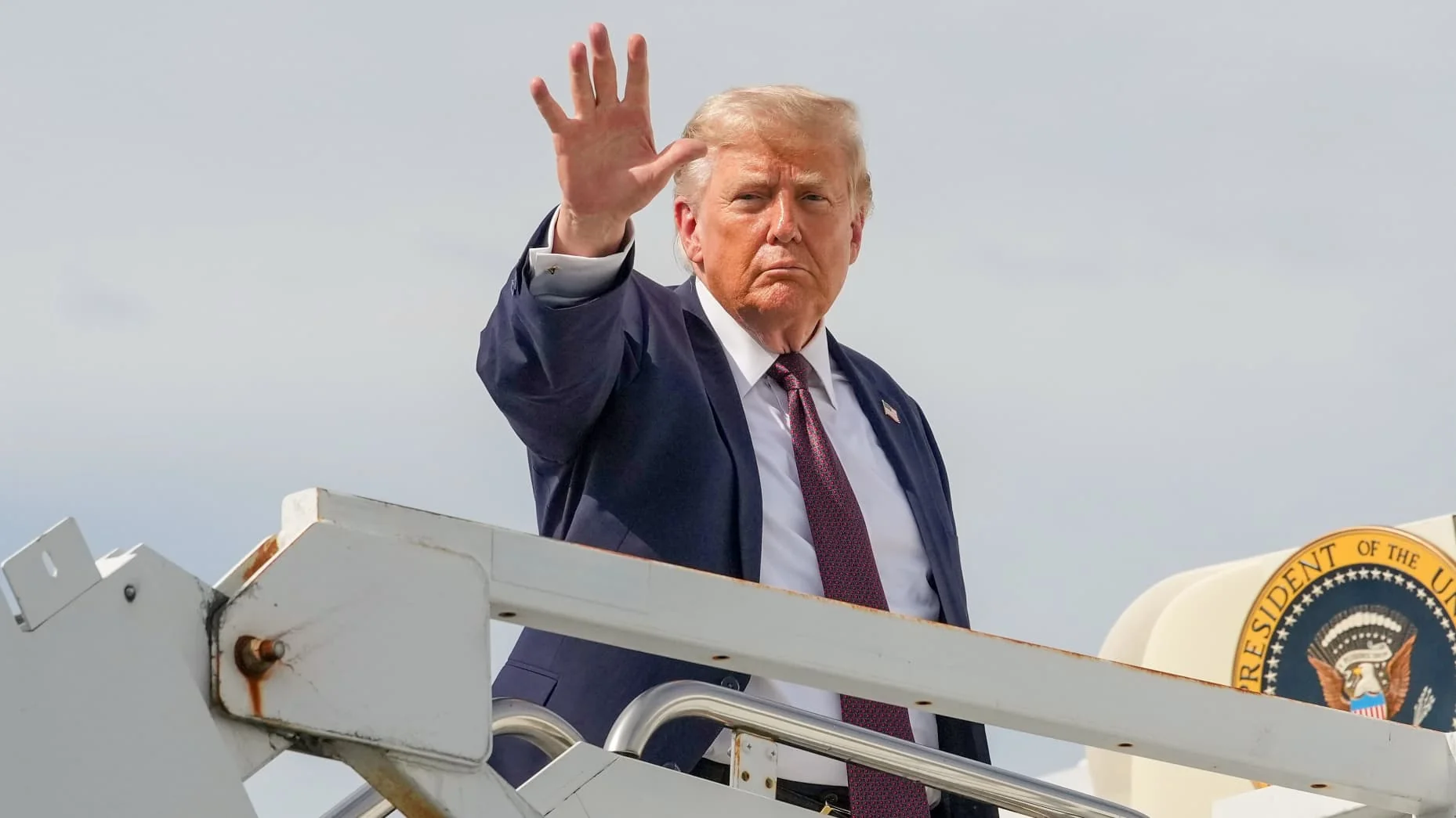 Trump Heads to Turkey for NATO Summit Amid Russian Attacks and Defense Spending Demands